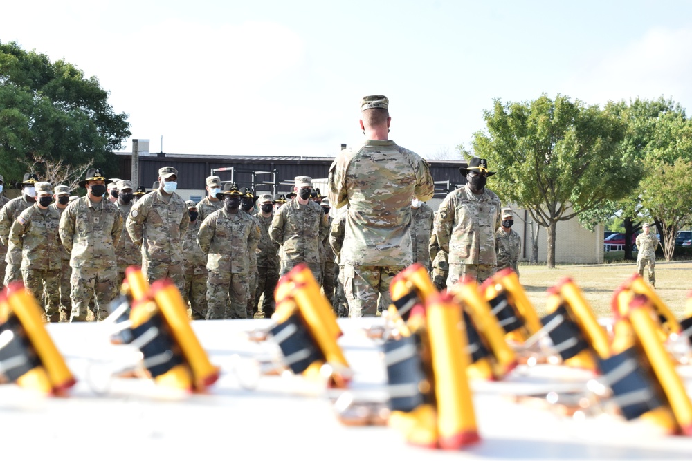 Louisiana National Guard joint staff director presents Louisiana National Guard Emergency Service Medal to 3d Cavalry Regiment troopers