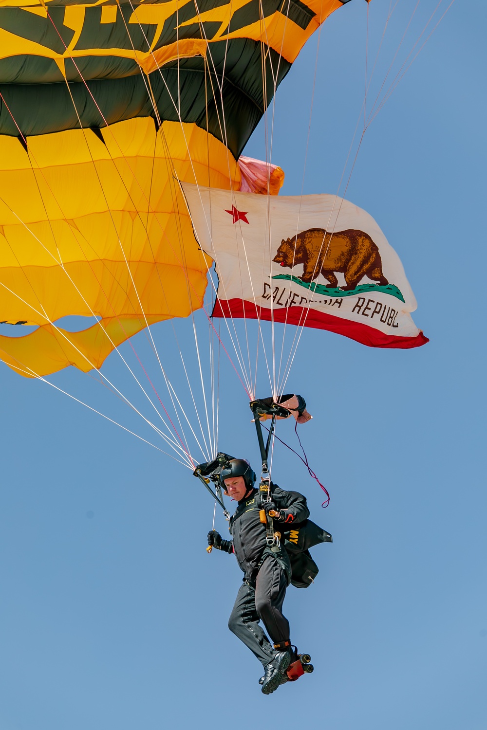 California native on U.S. Army Parachute Team jumps in southern California