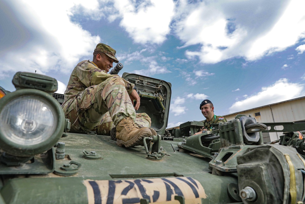 1st Infantry Division and 7th Army Training Command participate in ASDA exhibition