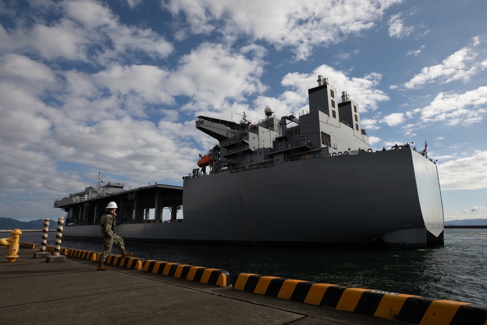 USS Miguel Keith’s first ever port call at MCAS Iwakuni