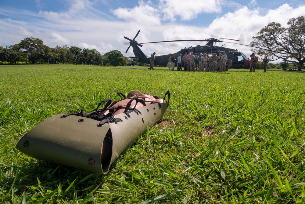 DPAA conduct CASEVAC training with Panamanian service members