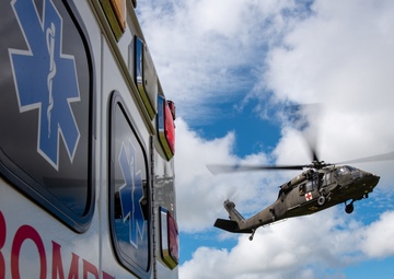 DPAA conduct CASEVAC training with Panamanian service members