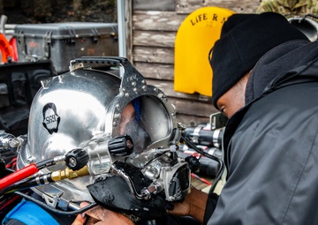 569th Engineer Dive Detachment in Juneau, Alaska