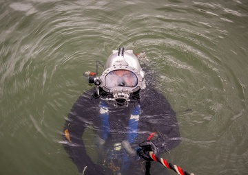 569th Engineer Dive Detachment in Juneau, Alaska