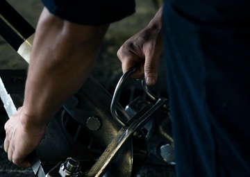 Engine run certification in the hush house