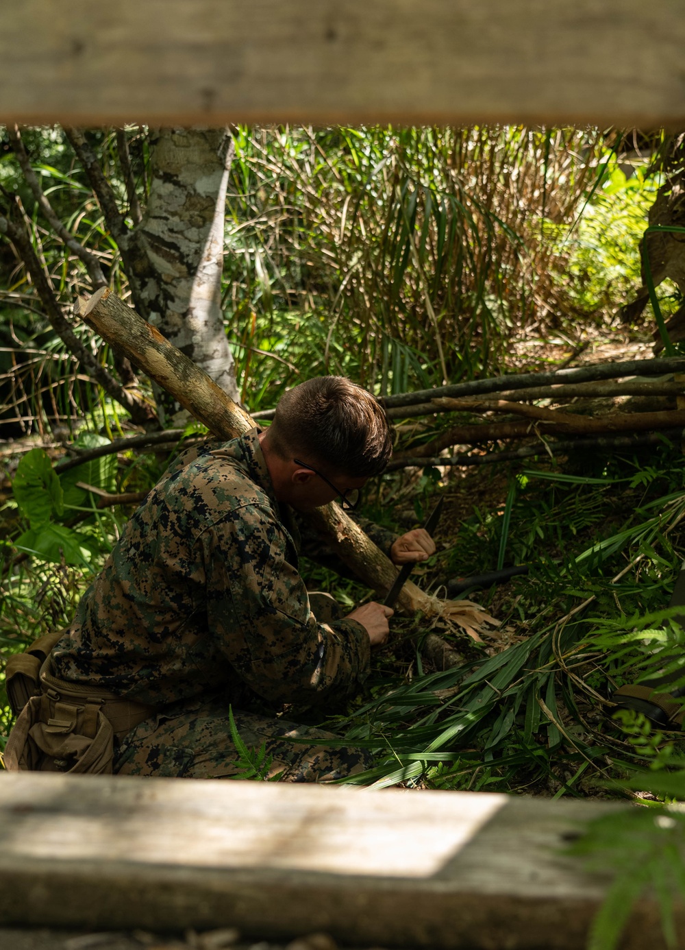 9th ESB Marines practice defensive construction capabilities at Jungle Warfare Training Center