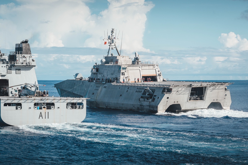 USS Charleston (LCS 18) sails with Royal New Zealand Navy ships HMNZS AOTEAROA (A11) and HMNZS TE KAHA (F77)