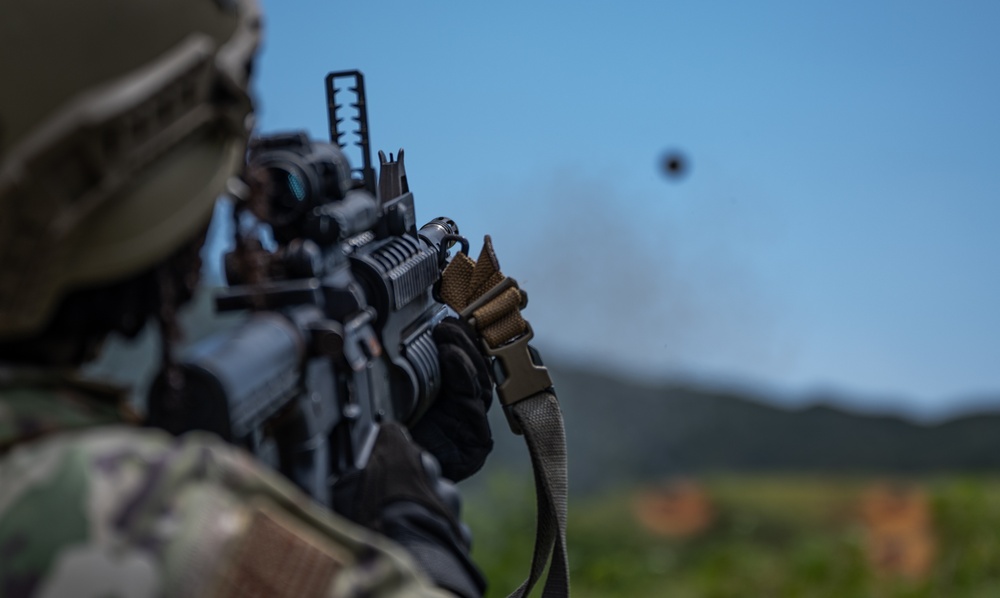18th SFS hosts heavy weapons training