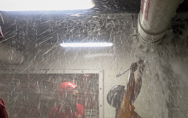 210920-N-XU135-0057 NEWPORT, R.I. (Sept. 20, 2021) OCS wet trainer