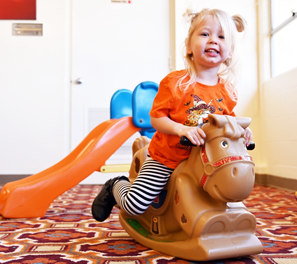 Presidio of Monterey playgroup builds community for children, parents