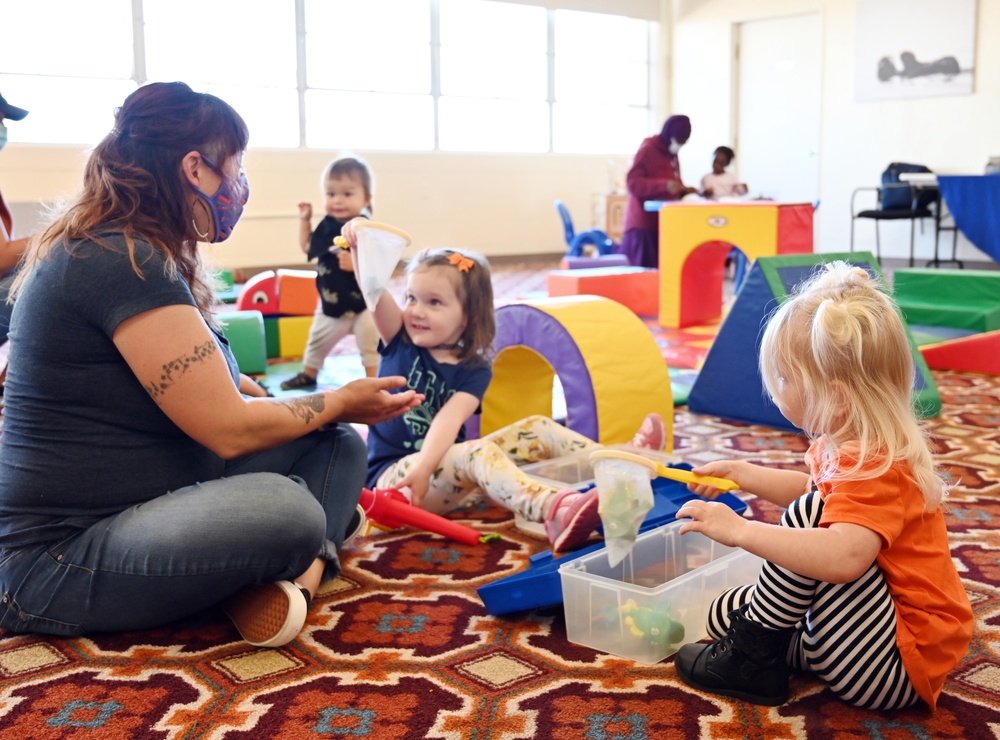 Presidio of Monterey playgroup builds community for children, parents