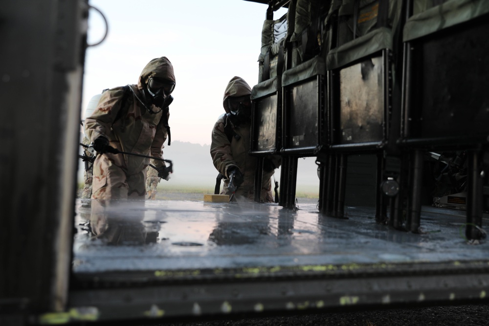 3rd Infantry Division Soldiers Conduct Aircraft Decontamination
