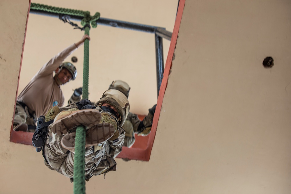 UNITAS 2021: U.S. Marines and partner nations fast rope training