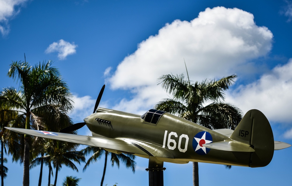 New heritage statics &quot;lands&quot; at 15th Wing