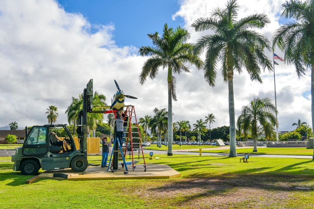 New heritage statics &quot;land&quot; at 15th Wing