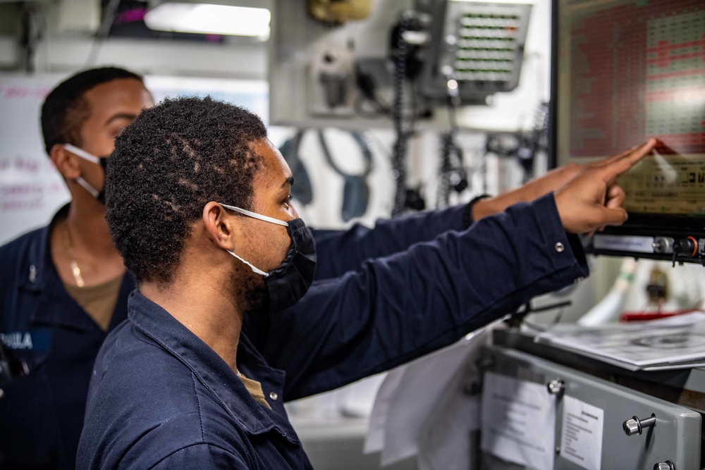 Machinists Mate Stands The Watch Aboard USS Michael Murphy (DDG 112)
