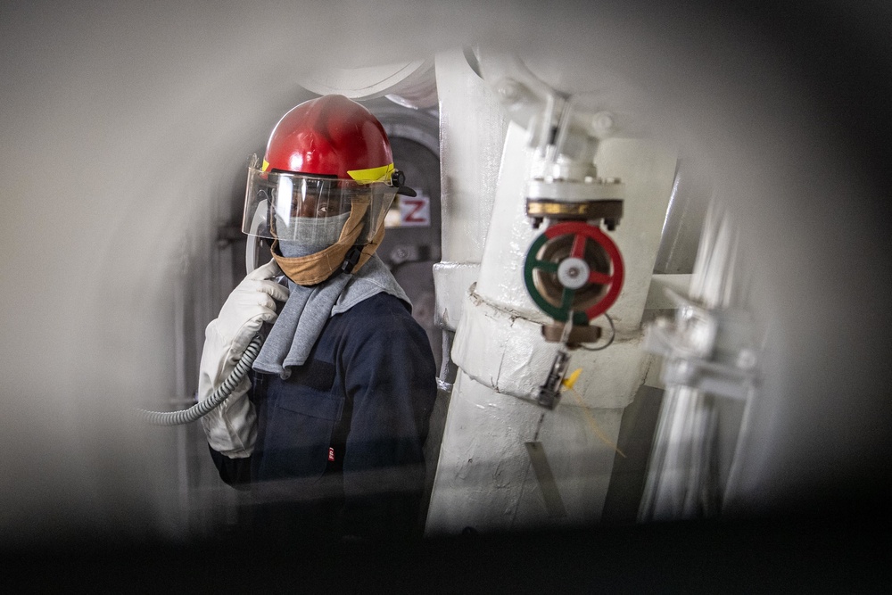 Sailors Conduct Training Aboard USS Michael Murphy (DDG 112)