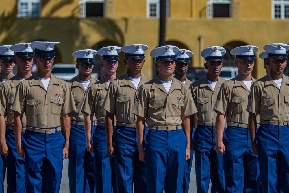 DVIDS - Images - Mike Company Graduation Ceremony [Image 7 of 10]