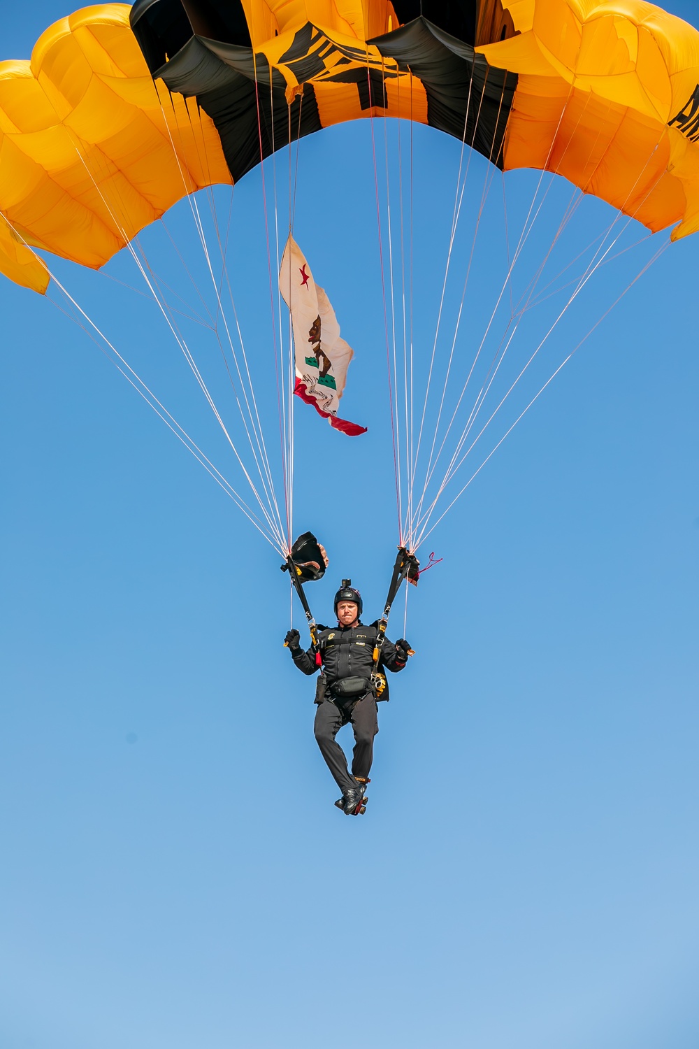Huntington Beach native jumps at Pacific Airshow