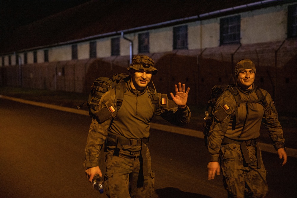 Moonlit March: Battle Group Poland's Norwegian Foot March 2021