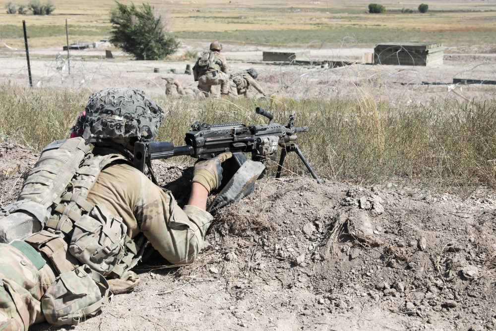 1st Battalion 8th Infantry Regiment Soldiers conduct platoon live fire exercises, Sept. 24, 2021