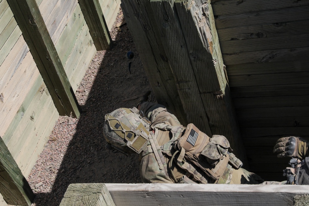 1st Battalion 8th Infantry Regiment Soldiers conduct platoon live fire exercises, Sept. 24, 2021