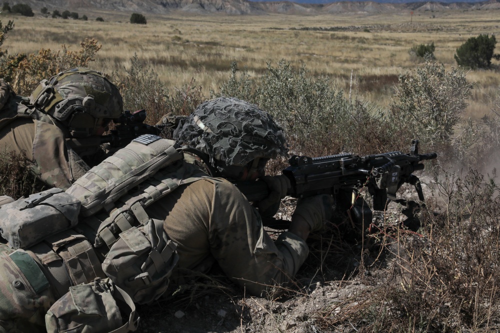 1st Battalion 8th Infantry Regiment Soldiers conduct platoon live fire exercises, Sept. 24, 2021