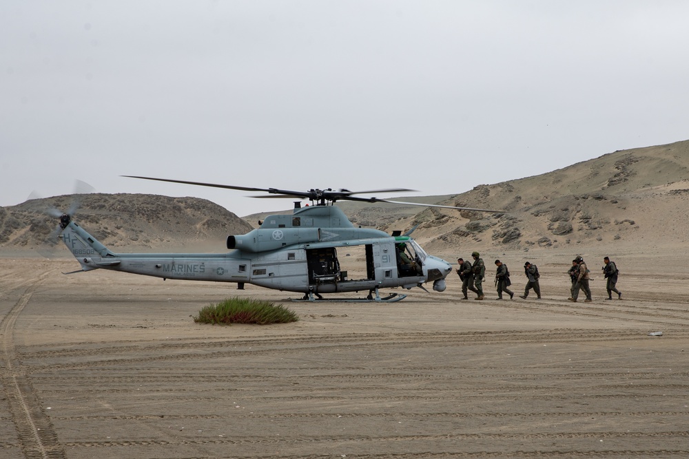 UNITAS 2021: Marine Aircraft Provide Helocast Support for Peruvians