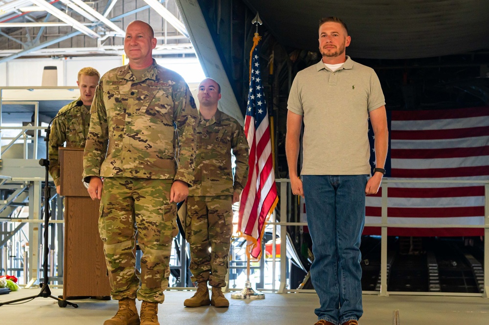 Airmen receive service medal