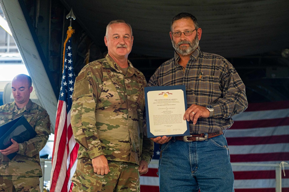 Airmen receive service medal