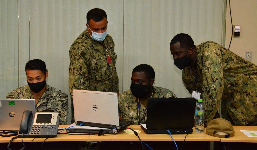 Multinational forces in the &quot;white cell&quot; coordinating the operational picture