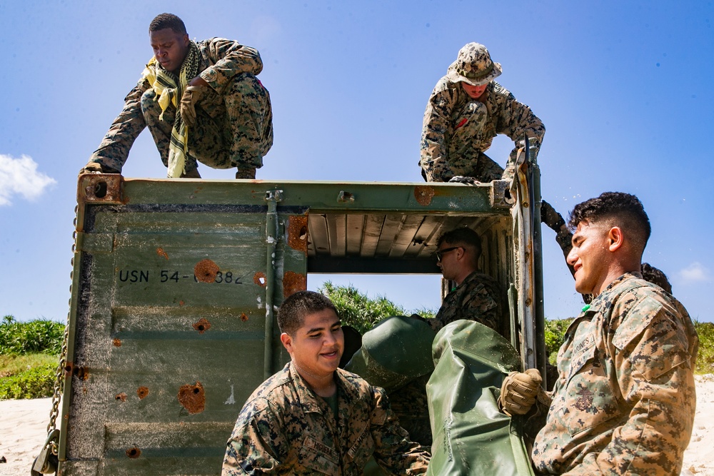 Marines with 3d LSB conduct post-exercise HST