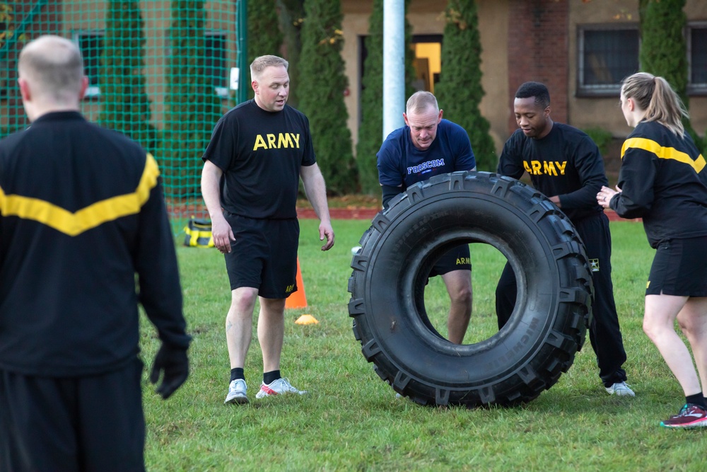 FORSCOM Commanding General Visits 1ID in Poznań, Poland