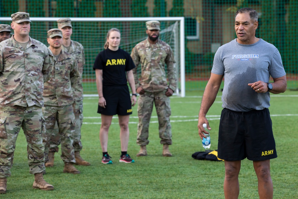 FORSCOM Commanding General Visits 1ID in Poznań, Poland