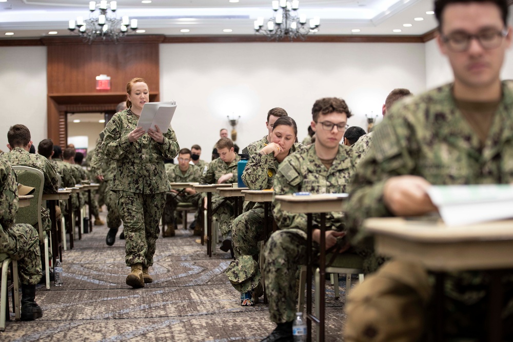 DVIDS Images E5 NAVY WIDE ADVANCEMENT EXAM [Image 1 of 3]