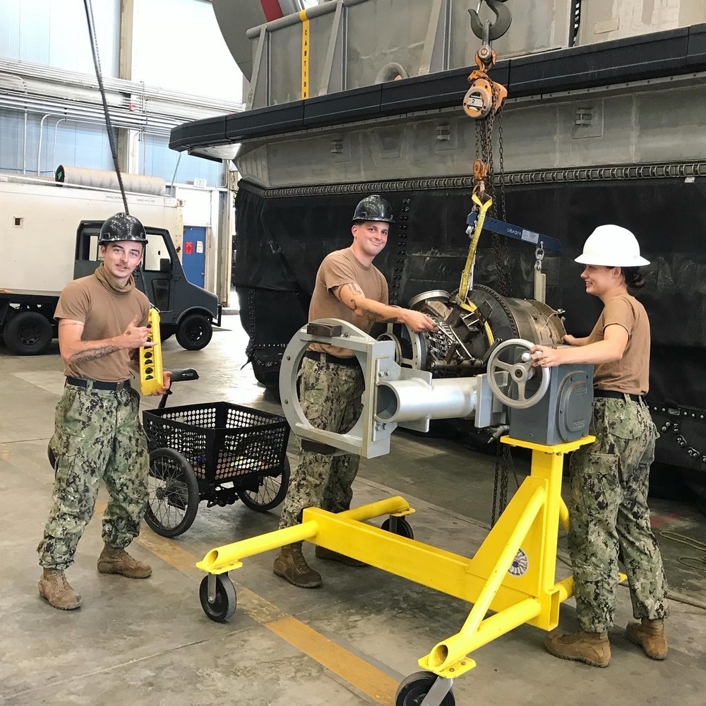 LCAC Gas Turbine Maintainers