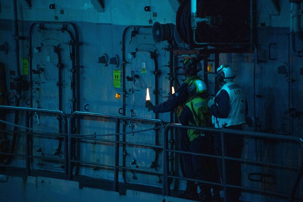 USS Portland LCAC Operations