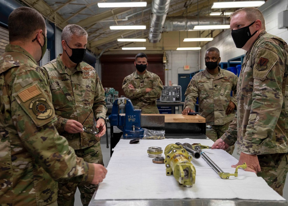 15th Air Force commander Maj. Gen Koscheski visits SJAFB