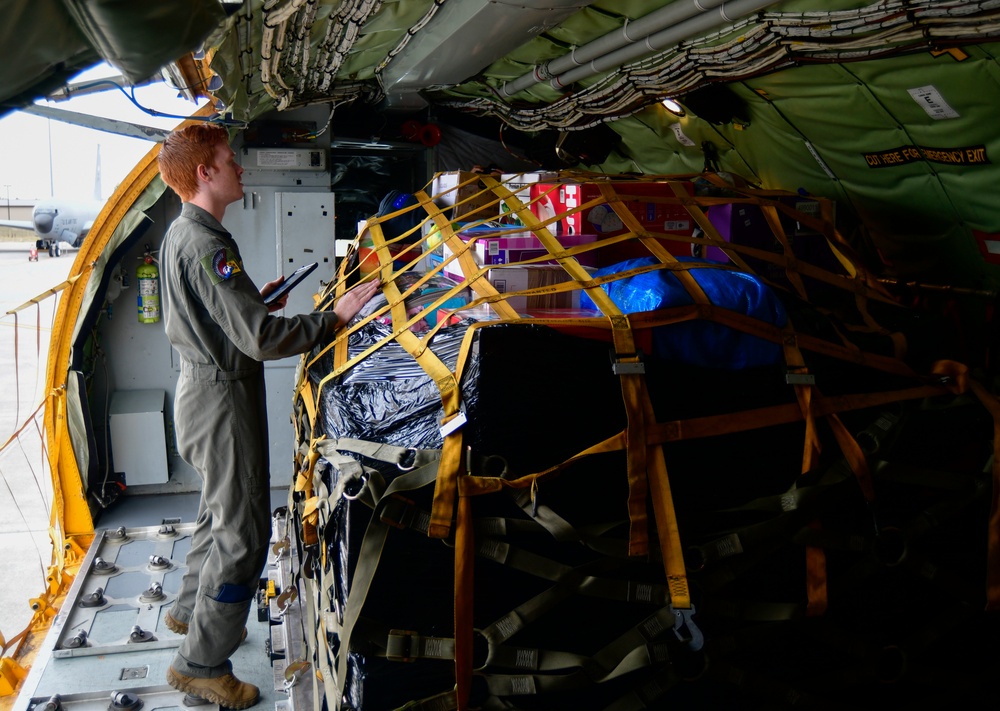 Team Fairchild delivers supplies for refugees at Holloman AFB