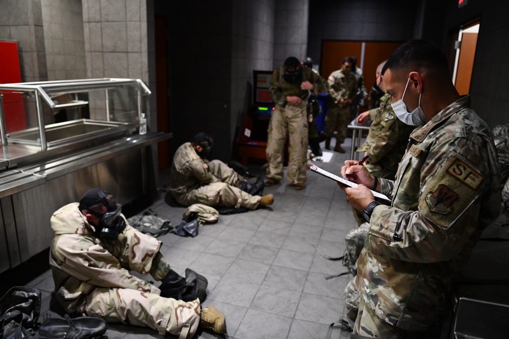 Service members earn German Armed Forces Proficiency Badge