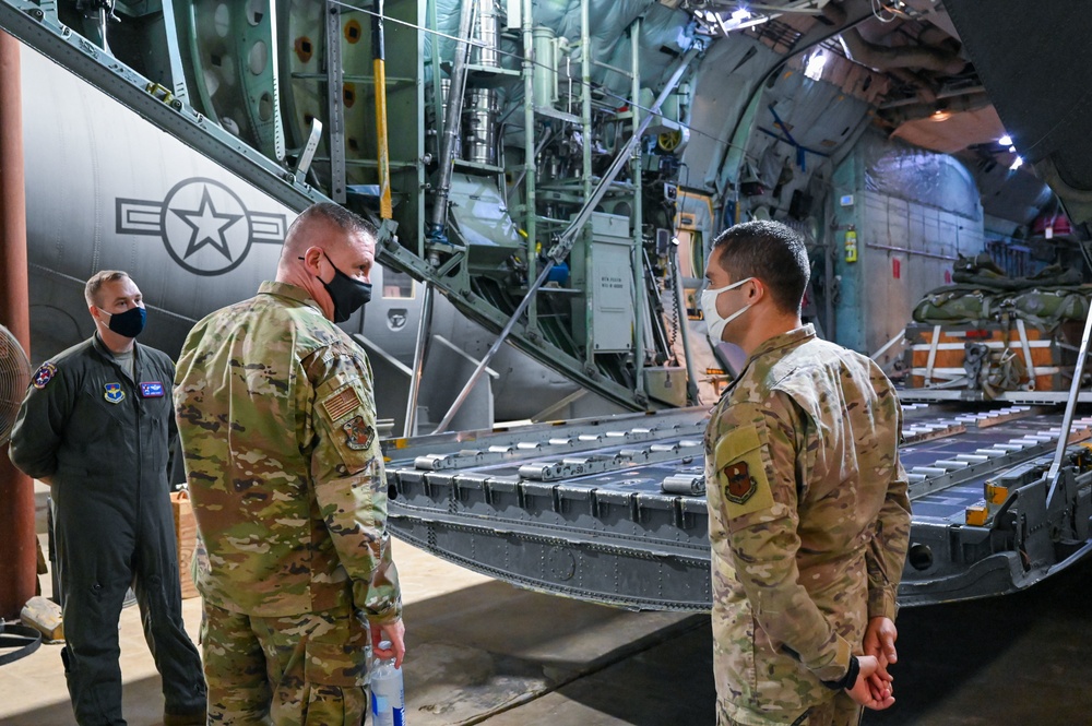 18th Air Force command chief visits LRAFB