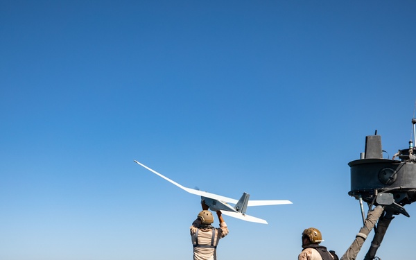 1st Recon tests Puma off-shore