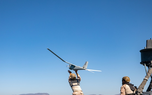 1st Recon tests Puma off-shore