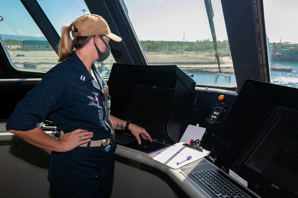 USS Sioux City Sailor Monitors VMS During Sea and Anchor Detail