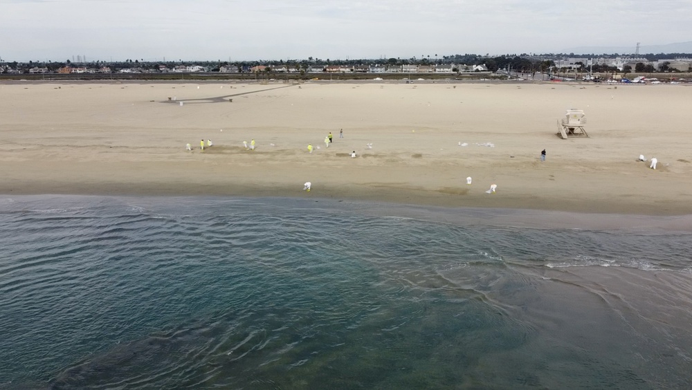 Unified command continues response to oil spill off Orange County beaches