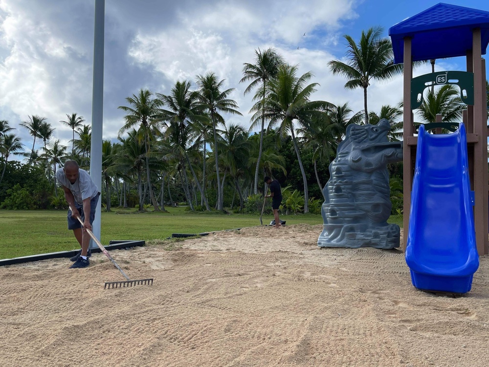 US Navy Seabees assigned to NMCB-5 volunteer in Marshall Islands