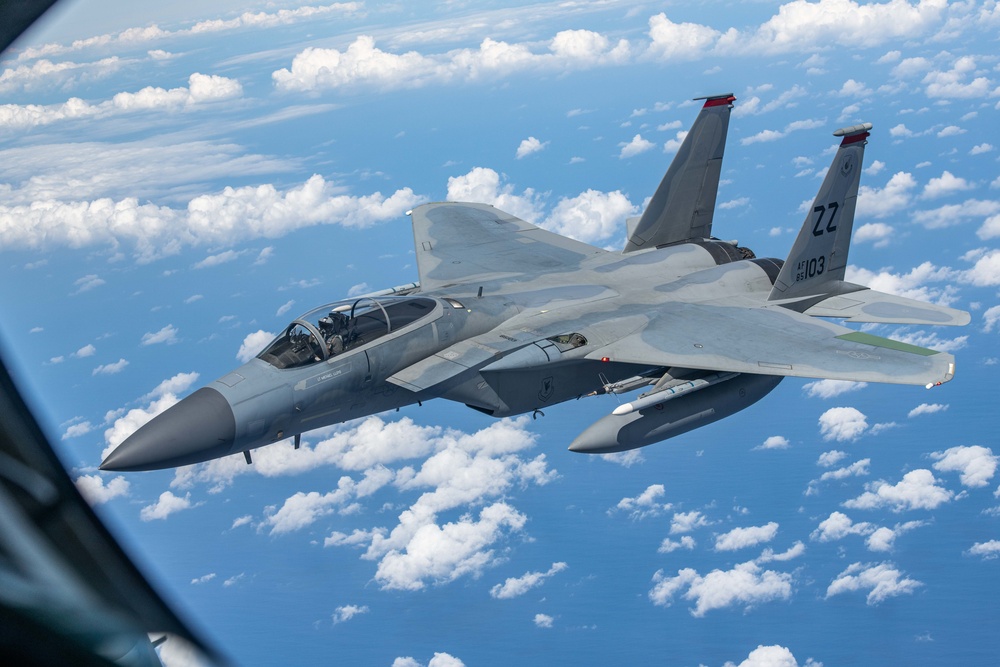 909th Air Refueling Squadron refuels 67th Fighter Squadron F-15C Eagles