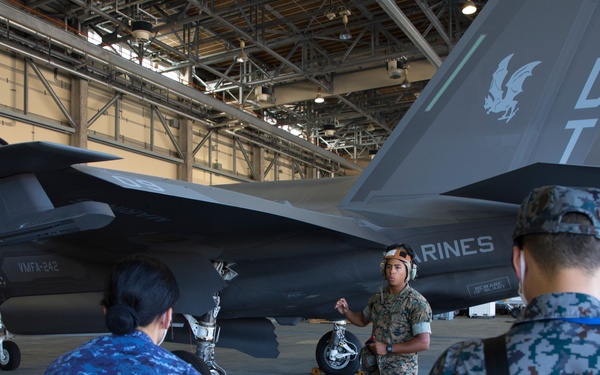 VMFA-242 trains Izumo Personnel on F-35 Pilot Recovery Procedures