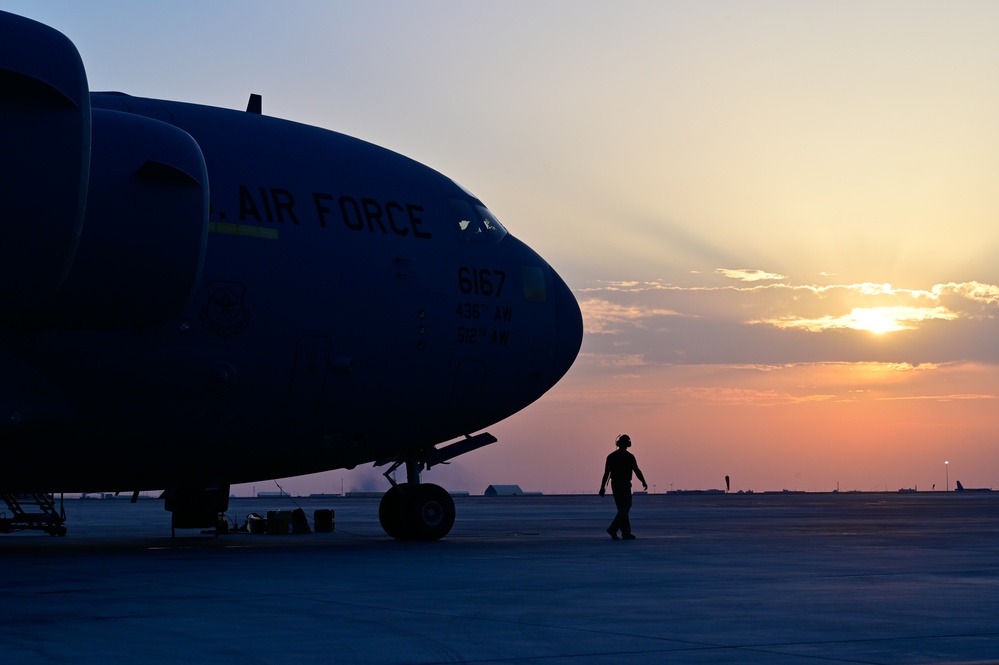 816th EAS supplies C-17 airlift capability for Afghanistan retrograde