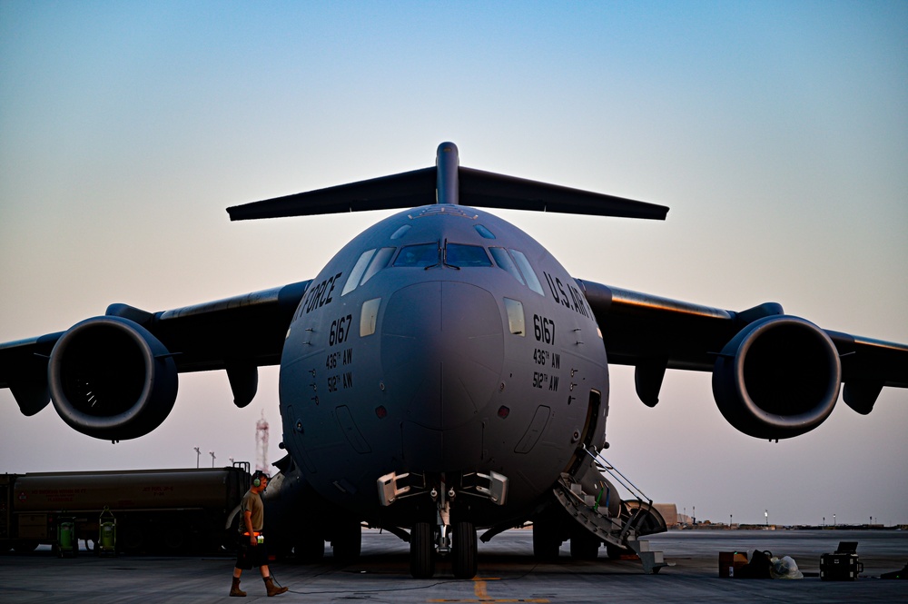 DVIDS - Images - 816th EAS supplies C-17 airlift capability for ...